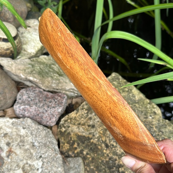 Vintage Carved “Monkey Pod Bowl” - Picture 10 of 14